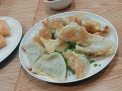 -三好食堂(煎饺·馄饨·肉饼米线·盛世广场店)