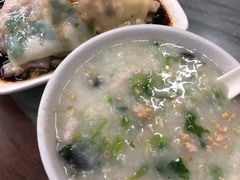 皮蛋瘦肉粥-穗银肠粉店(东川路店)