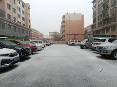 -不起眼麻辣烫凉皮店