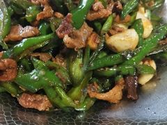 曾师傅辣椒炒肉-湘鲜小灶·湖南土菜馆(龙华店)