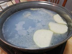 清汤锅底-华哥新鲜猪精品美食