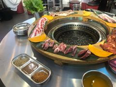 烤肉呼啦圈-玄希浪漫厨房·韩料烤肉(湖滨银泰in77店)