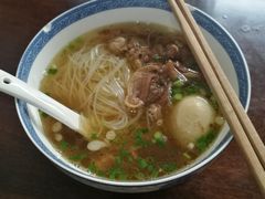 -子潇春庞牛腩粉(三大银行店)