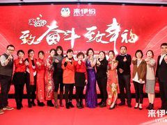 -秀丽美好演出服装租赁合唱主持人礼服实体店(中关村科技发展大厦店)