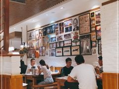大堂-白氏兄弟烧烤(富康路总店)