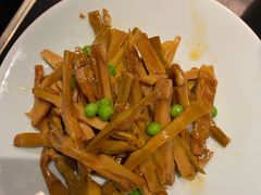 杭州天目笋-老头儿油爆虾·1987杭州烟火味(湖滨银泰in77D区店)