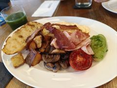 -ROAST coffee & eatery