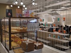 面包甜点陈列柜-奈雪的茶(华侨城创意园店)