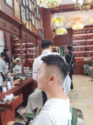 -尼特斯男士发型馆