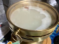 上汤斑鱼锅-慢丽江·云南野生菌土鸡锅(付家庄店)