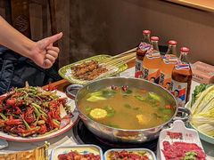 -乡土黄·鲜牛肉火锅·小龙虾(兴业街店)