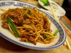 干炒牛河-黄枝记粥面店