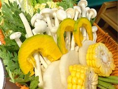 -椰子湾·海南火锅·糟粕醋·椰子鸡(正大广场店)