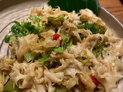 -云海肴·汽锅鸡·云南代表菜(天山百盛优客店)