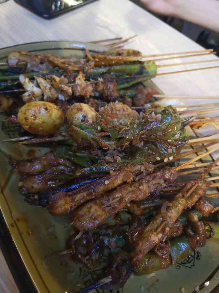 锋味烧烤-"这家就开在楼下的烧烤店经常下班回来吃 ."-大众点评移动版