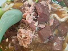 -裕新楼粉面馆·石磨手工粉(四方坪店)