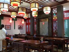 大堂-石头门坎