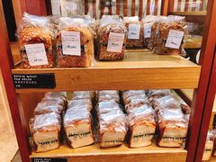 全麦提子英式面包-PAPER STONE BAKERY(天汇广场店)