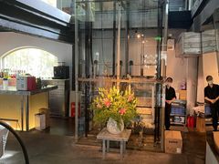 -穹六人间 people 6(岳阳路店)