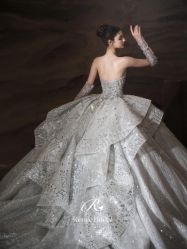 点击看大图 -Renee芮亦婚纱