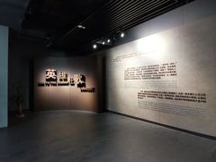 -龙华烈士纪念馆-停车场