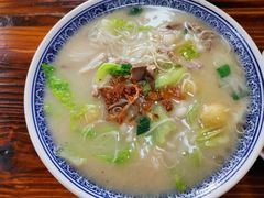 -亚忠小吃店(曾厝垵店)