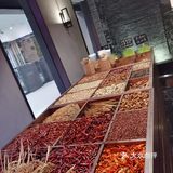 二楼火锅 位置在花园道二楼～这家餐厅比较安静