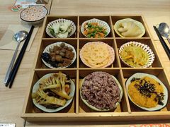 -轻蔬不用等·素食(江苏路店)