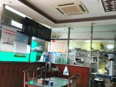 大堂-老爆肚满五香烧牛羊肉
