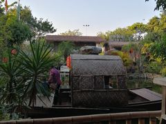 -花溪雨·森林餐厅(石基店)