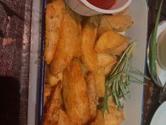 美式风味炸鸡翅配薯条-MIKAKU(万达广场上海宝山店)