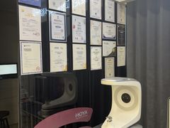 -三目眼镜·蔡司视觉合作店(青浦宝龙店)