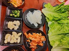 -肉甲韩国木炭烤肉(新壹街1店)