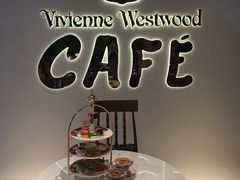 -Vivienne Westwood(上海来福士广场店)
