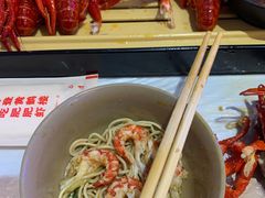 -肥肥虾庄·金牌油焖大虾(首义路店)