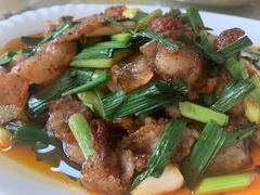 -兔行天下-鸿鹤鲜锅兔(中海国际店)