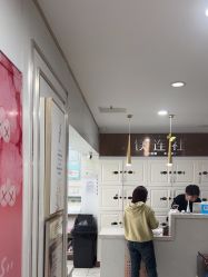 -镁连社·美联社