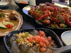 -何师烧烤Pro ·江湖川菜·小龙虾·精酿(太古里旗舰店)