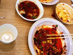 -歹歹的加个面过油肉拌面