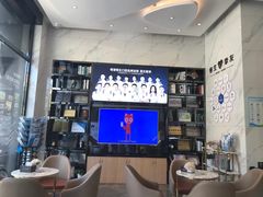 -粤港恒生口腔连锁(环球店)