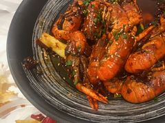 -肥肥虾庄·金牌油焖大虾(汉口城市广场店)