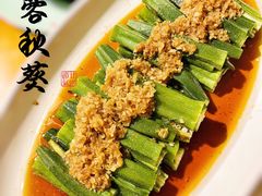 -国庆鱼头鱼尾馆(盛世华庭店)