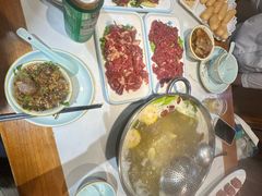 -乡土黄·鲜牛肉火锅·小龙虾(兴业街店)
