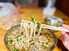 -正宗杨记普洱酸醋米线(总店)