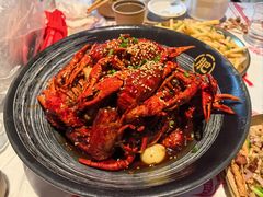 -肥肥虾庄·金牌油焖大虾(汉街SKP店)