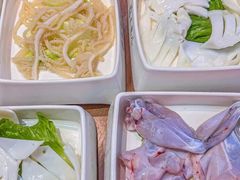 -来龍儿鲜切牛肉自助老火锅