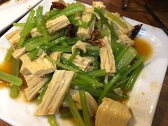 -老熟人串吧家常菜(旧宫店)