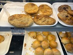 -白玉兰食品(中山公园龙之梦店)