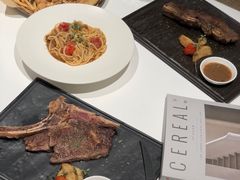 -洪小鹏生活美学馆(领SHOW天地店)
