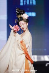 -盘子女人坊生日照·摄影馆(浦东店)